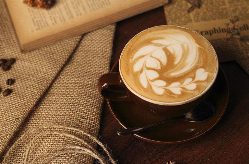咖啡拉花练习，学做拉花咖啡，拉花咖啡的做法丨咖啡培训
